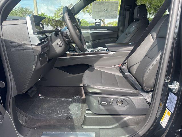 new 2025 Cadillac Escalade car, priced at $96,594