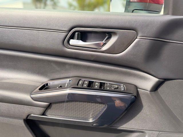 used 2022 Nissan Pathfinder car, priced at $20,895