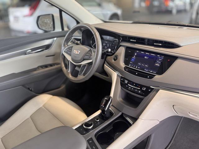 used 2021 Cadillac XT5 car, priced at $30,999