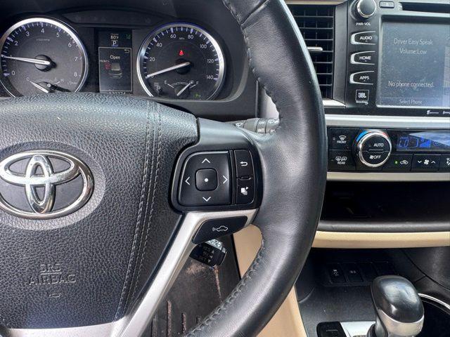 used 2016 Toyota Highlander car, priced at $18,295