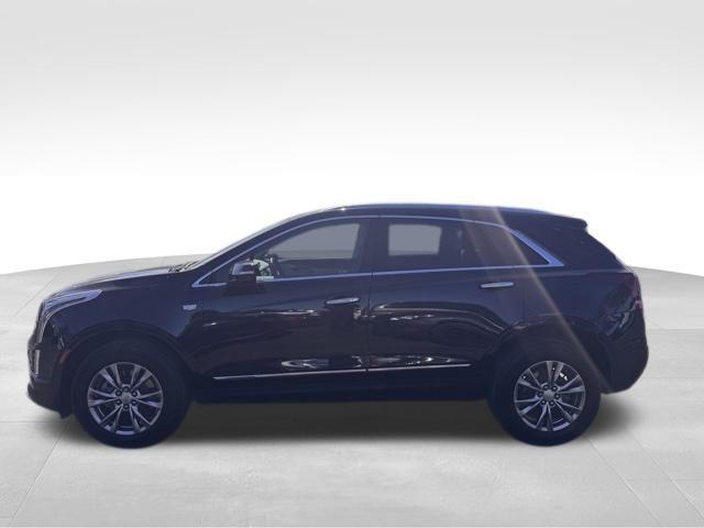 used 2022 Cadillac XT5 car, priced at $27,995