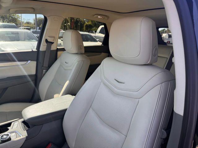 used 2022 Cadillac XT5 car, priced at $27,995