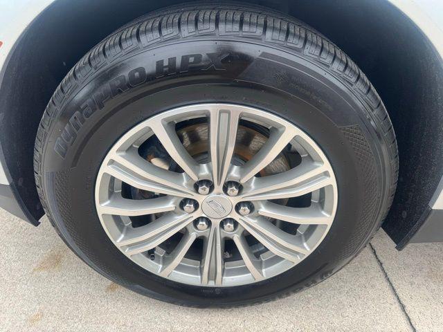 used 2019 Cadillac XT5 car, priced at $16,857