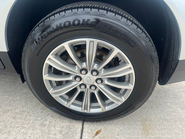 used 2019 Cadillac XT5 car, priced at $16,857