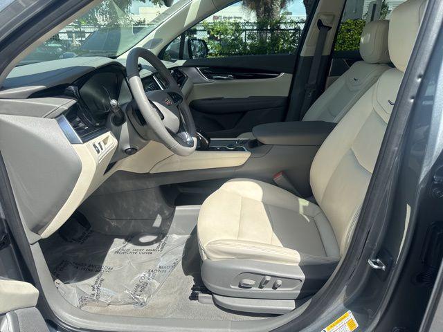 used 2024 Cadillac XT6 car, priced at $44,885
