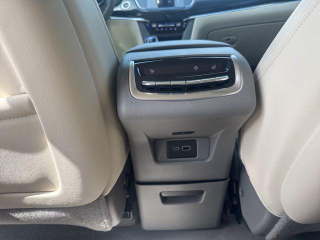 used 2024 Cadillac XT6 car, priced at $44,885