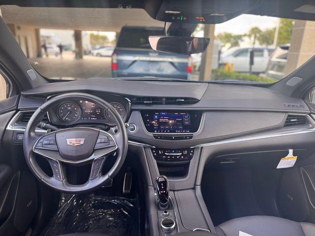 used 2021 Cadillac XT5 car, priced at $32,720