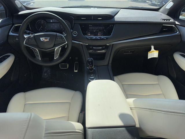 new 2025 Cadillac XT5 car, priced at $58,989