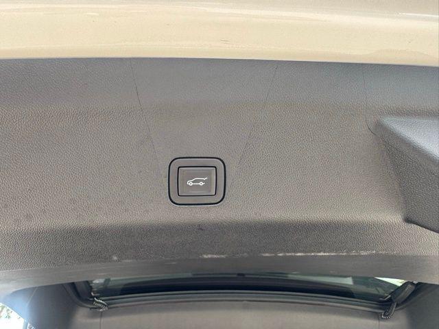 used 2024 Cadillac Escalade ESV car, priced at $89,827