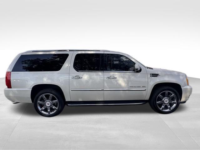 used 2013 Cadillac Escalade ESV car, priced at $18,999