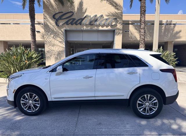 used 2022 Cadillac XT5 car, priced at $32,999