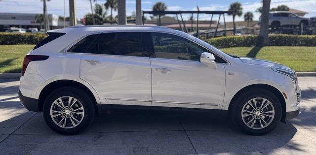 used 2022 Cadillac XT5 car, priced at $32,999