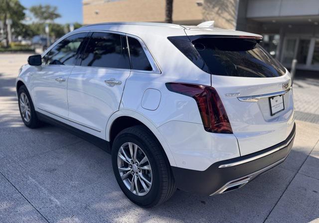 used 2022 Cadillac XT5 car, priced at $32,999