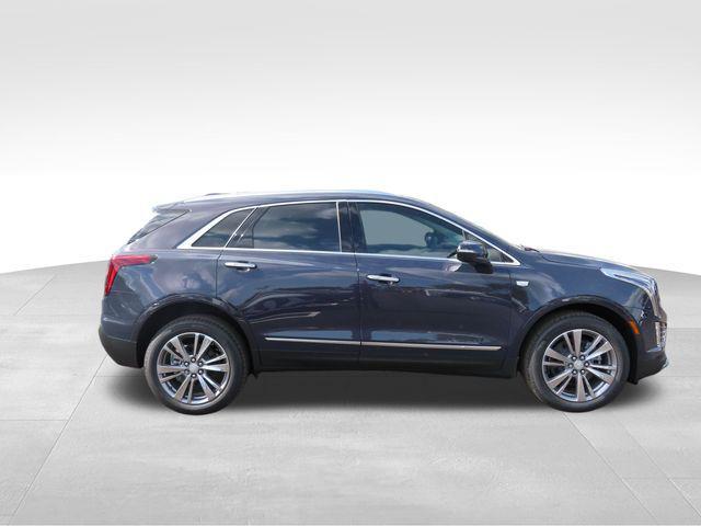 new 2025 Cadillac XT5 car, priced at $57,114