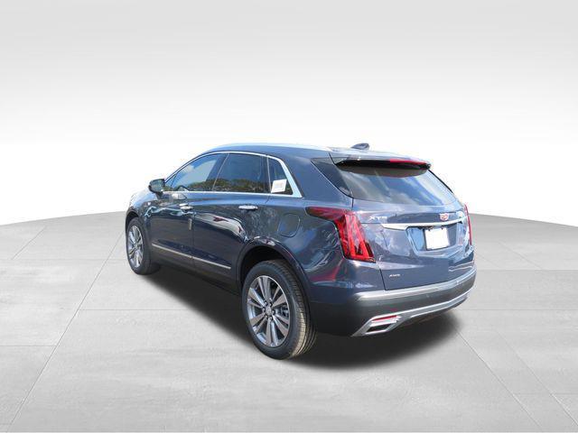 new 2025 Cadillac XT5 car, priced at $57,114