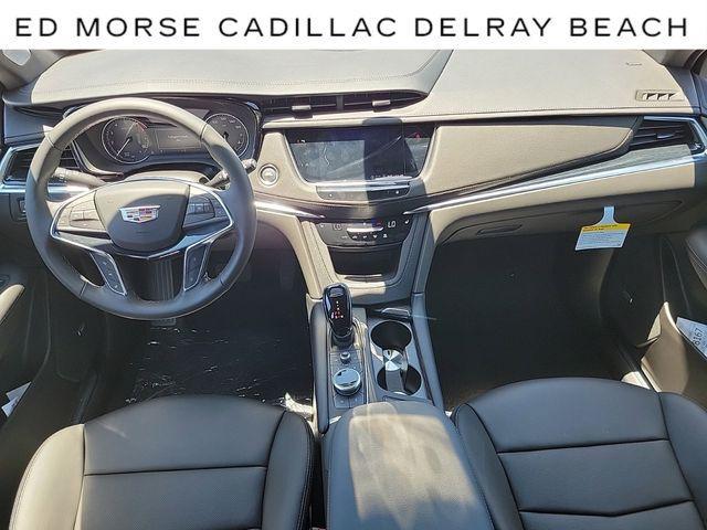 new 2025 Cadillac XT5 car, priced at $53,215