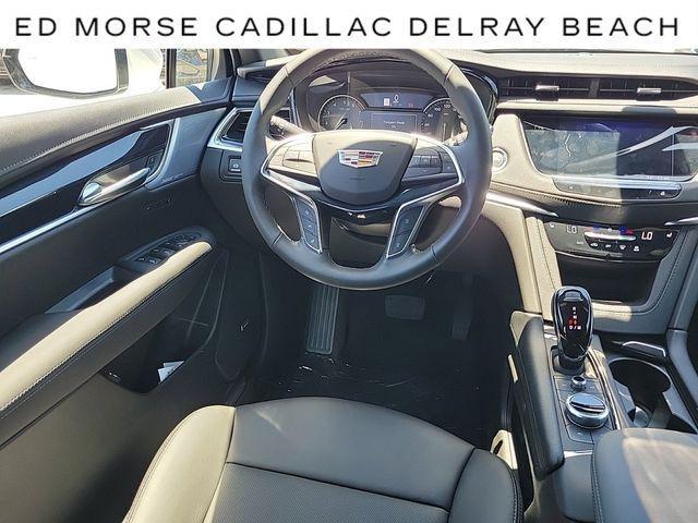 new 2025 Cadillac XT5 car, priced at $53,215