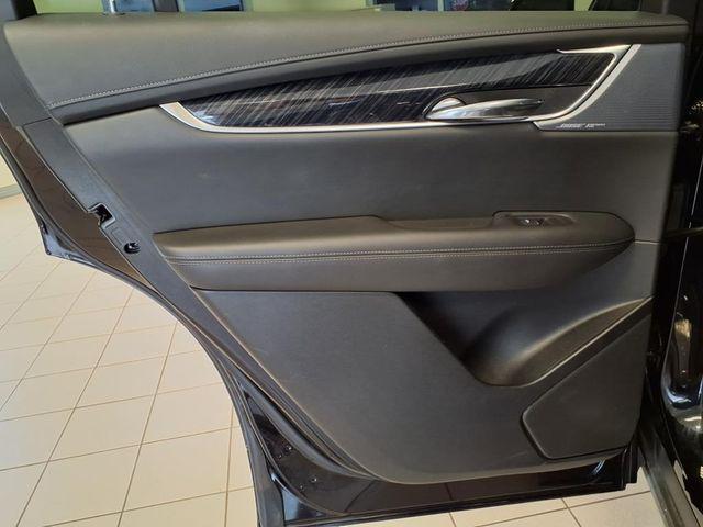 used 2024 Cadillac XT6 car, priced at $41,195