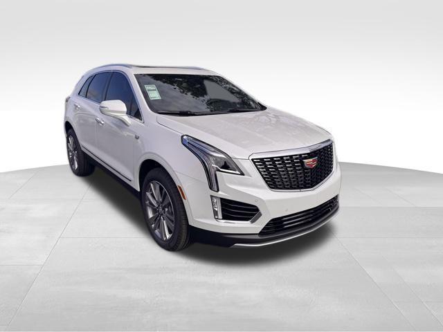 new 2025 Cadillac XT5 car, priced at $54,514