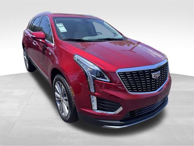 new 2025 Cadillac XT5 car, priced at $53,514