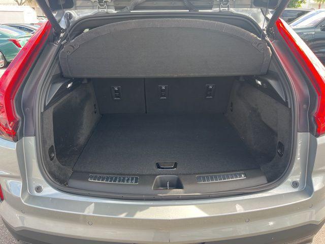 used 2025 Cadillac XT4 car, priced at $36,655