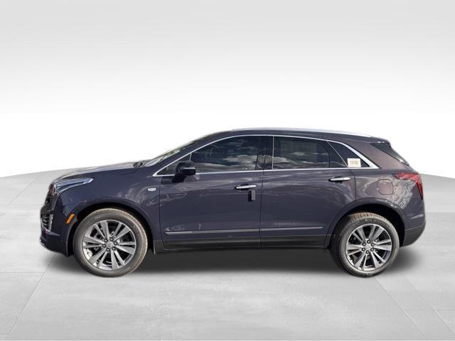 new 2025 Cadillac XT5 car, priced at $57,114