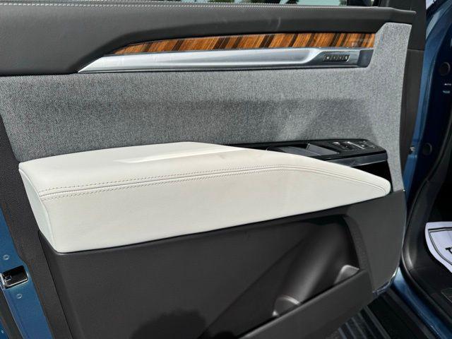 used 2025 Cadillac Escalade car, priced at $134,995