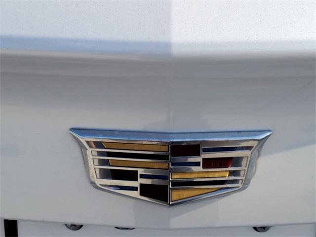 used 2021 Cadillac XT4 car, priced at $25,636