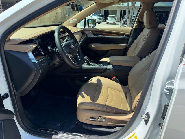 used 2021 Cadillac XT5 car, priced at $29,995