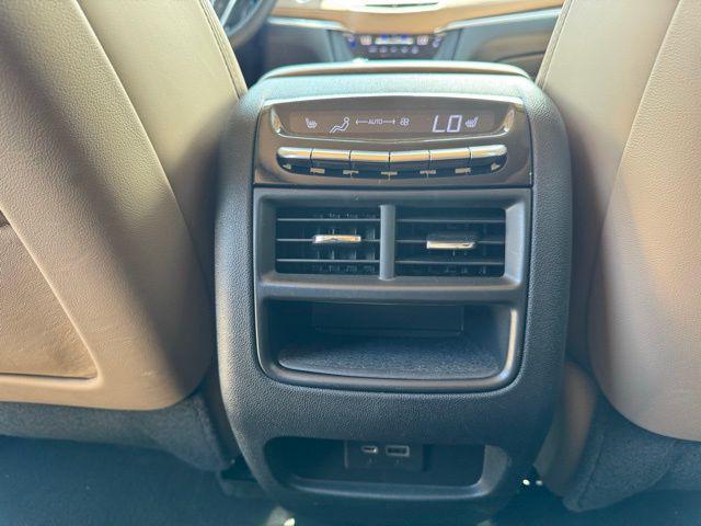 used 2021 Cadillac XT5 car, priced at $29,995