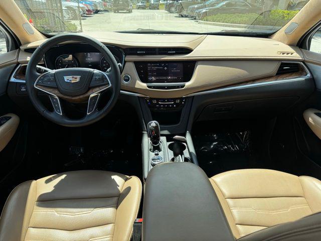 used 2021 Cadillac XT5 car, priced at $29,995