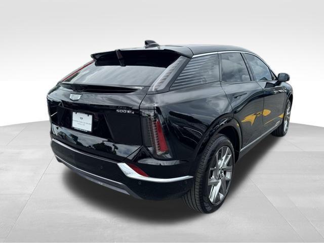new 2025 Cadillac OPTIQ car, priced at $57,690