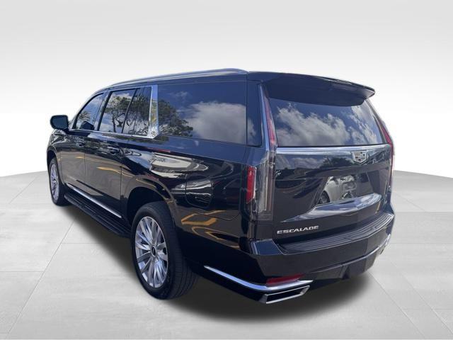 used 2023 Cadillac Escalade ESV car, priced at $60,995