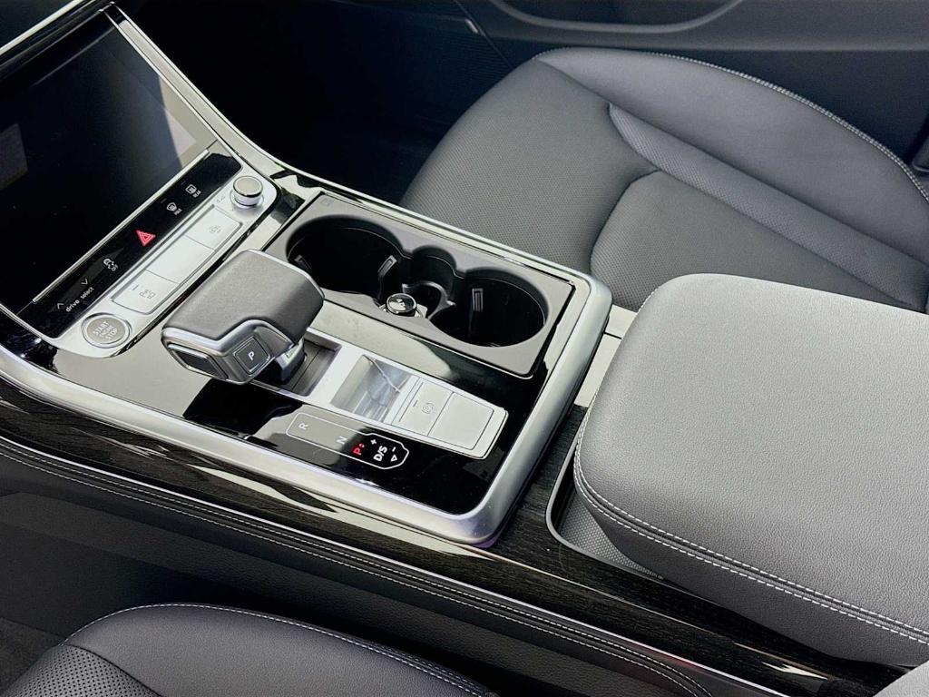 used 2025 Audi Q7 car, priced at $60,300