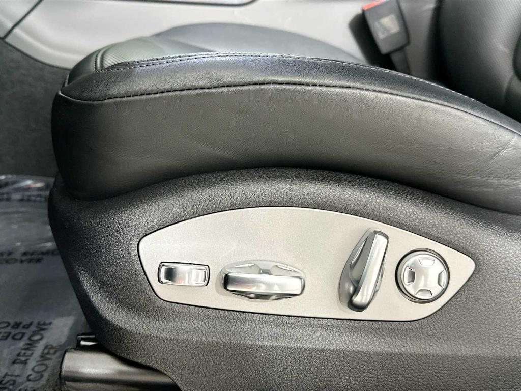 used 2025 Porsche Macan car, priced at $68,900