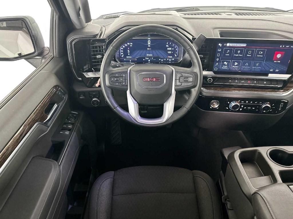 used 2023 GMC Sierra 1500 car, priced at $40,400
