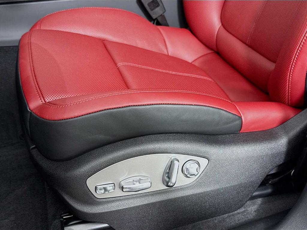 new 2025 Porsche Macan car, priced at $81,685