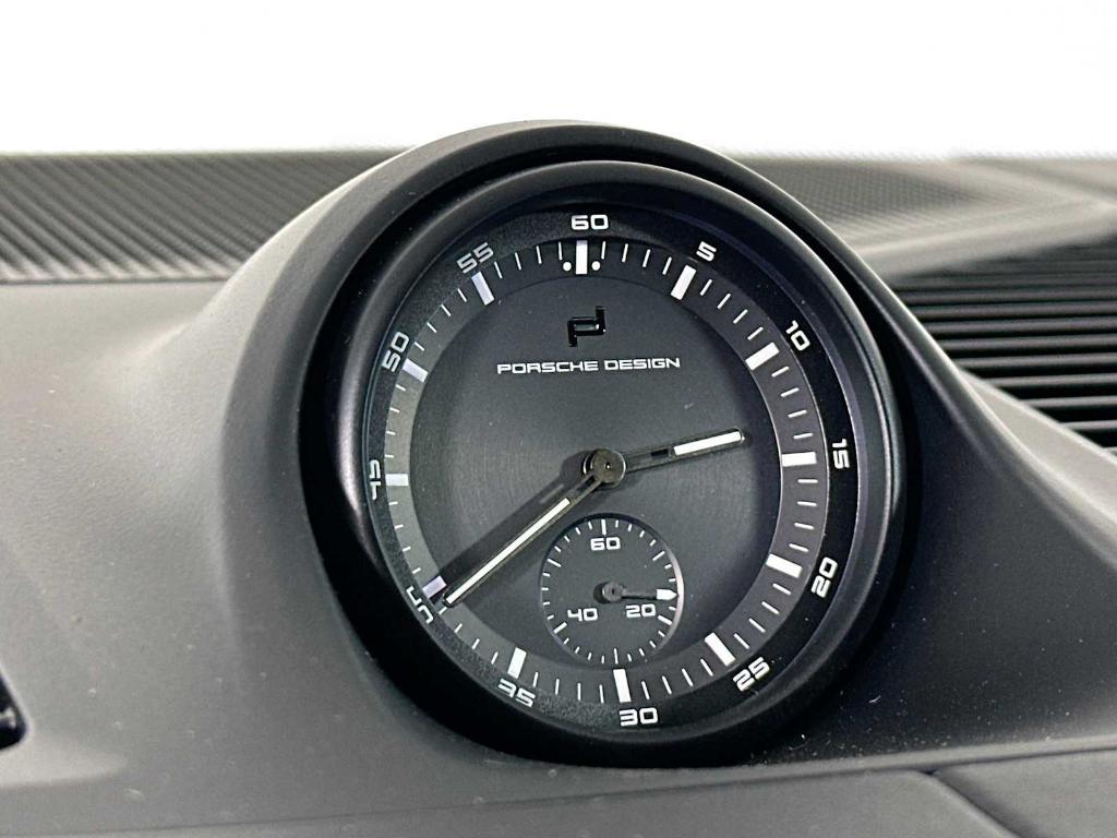 new 2025 Porsche Cayenne car, priced at $188,395