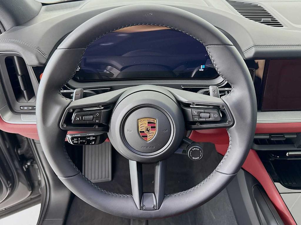 new 2025 Porsche Cayenne car, priced at $109,475