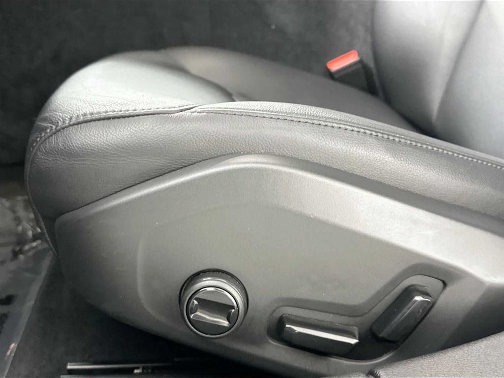 used 2025 Volvo S60 car, priced at $32,400