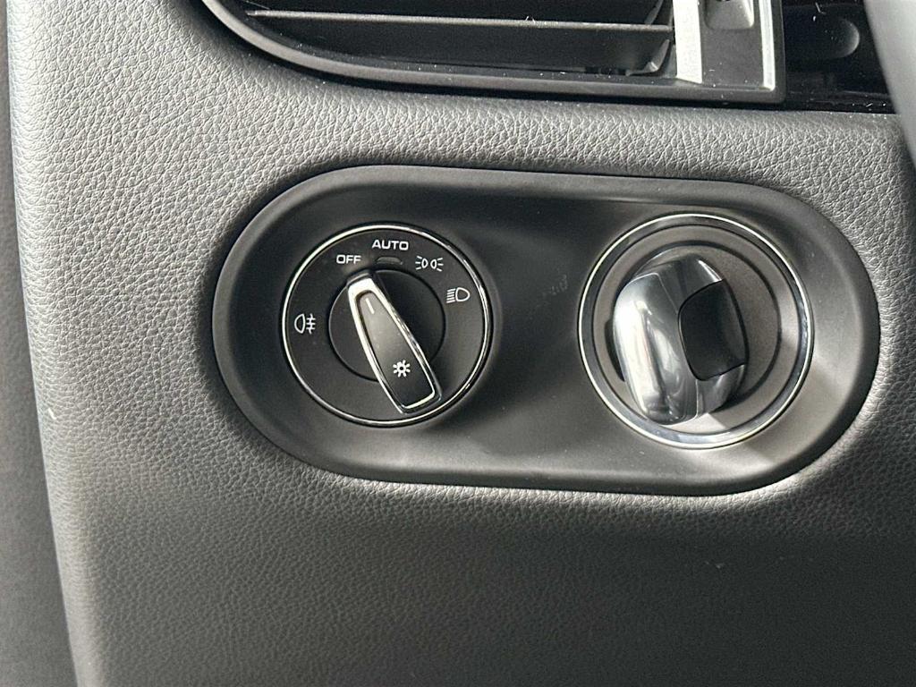 used 2025 Porsche Macan car, priced at $68,900