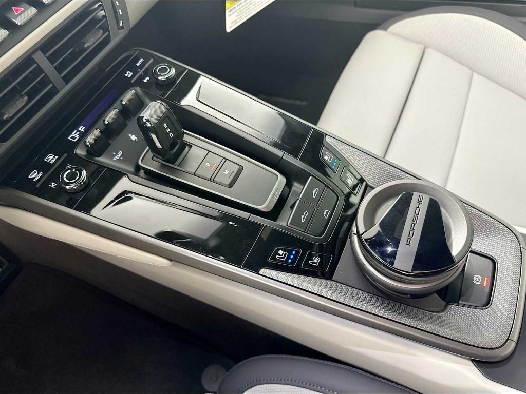 new 2025 Porsche 911 car, priced at $197,155