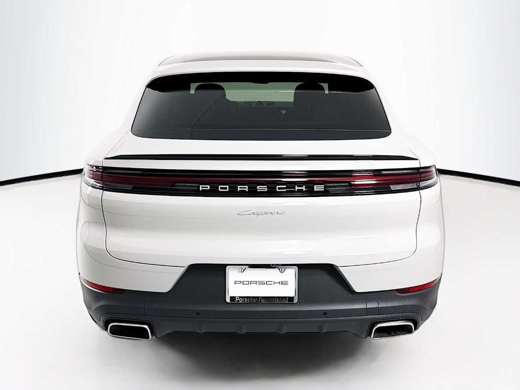 new 2025 Porsche Cayenne car, priced at $112,405