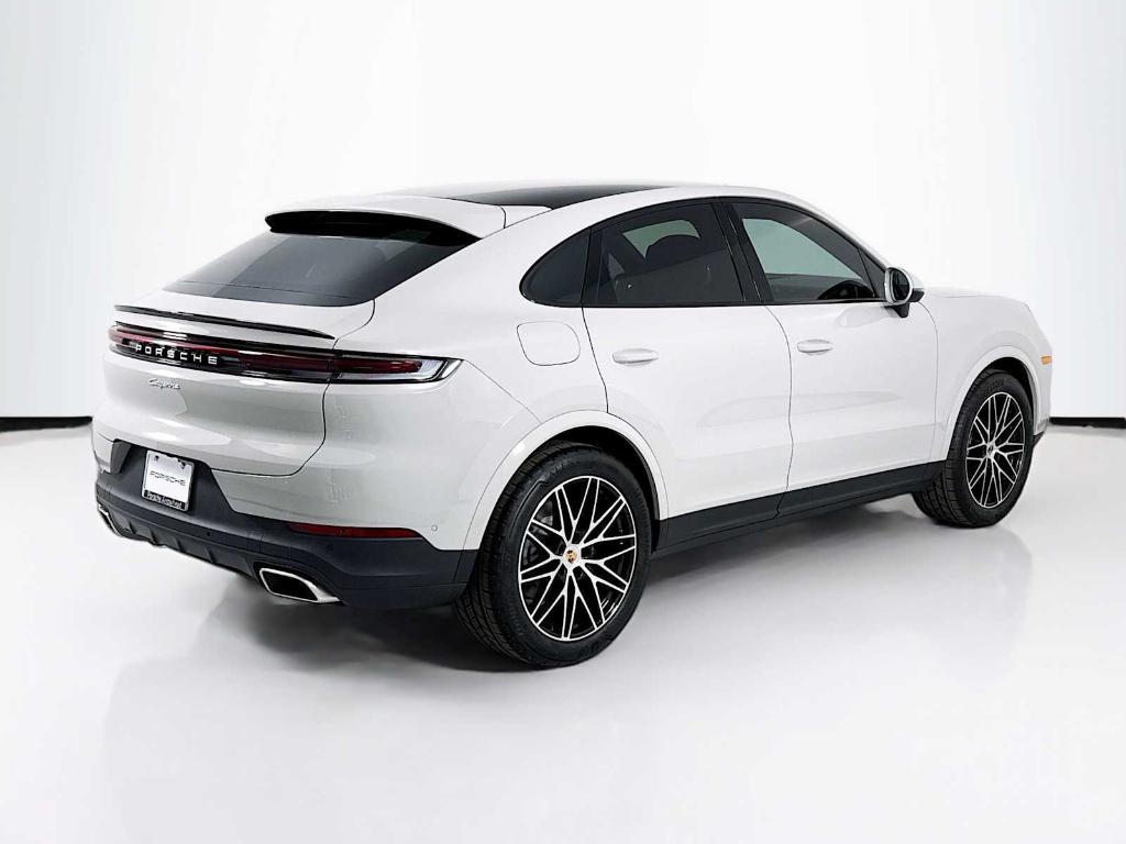 new 2025 Porsche Cayenne car, priced at $112,405