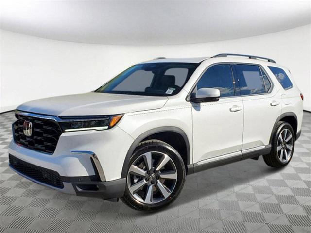 new 2025 Honda Pilot car, priced at $46,093