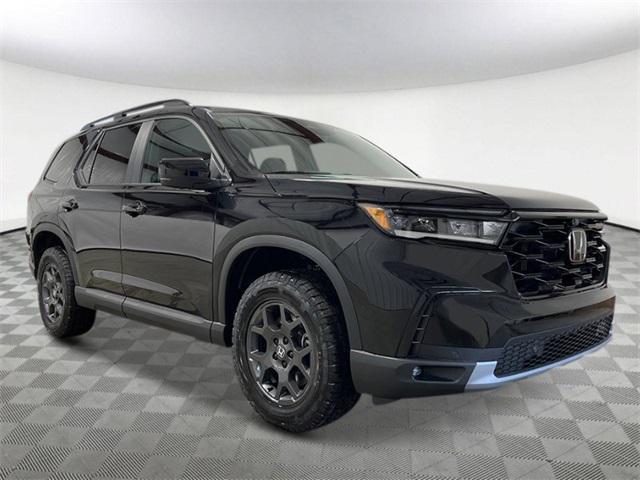new 2025 Honda Pilot car, priced at $48,180