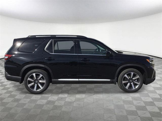 new 2025 Honda Pilot car, priced at $51,125