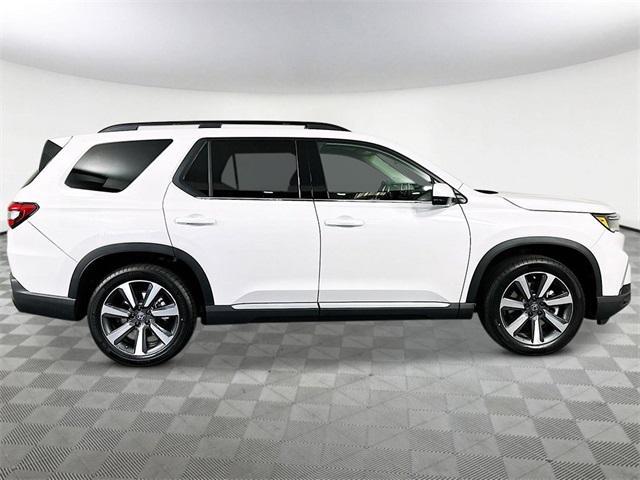 new 2025 Honda Pilot car, priced at $46,631