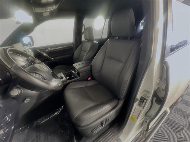 used 2023 Lexus GX 460 car, priced at $50,892