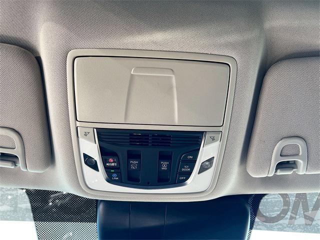 used 2024 Acura RDX car, priced at $33,950